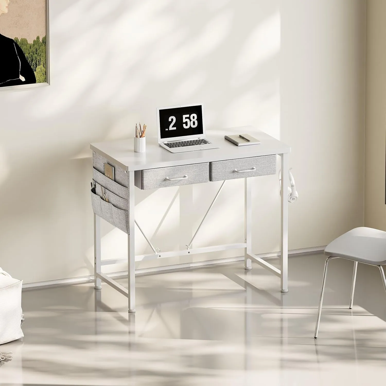 Ｍａｉｈａｉｌ Maihail Small Desk with Drawers, 31.5 inch Computer Desk with Drawers, Writing Table for Small Spaces, Office Table with Metal Frame, White