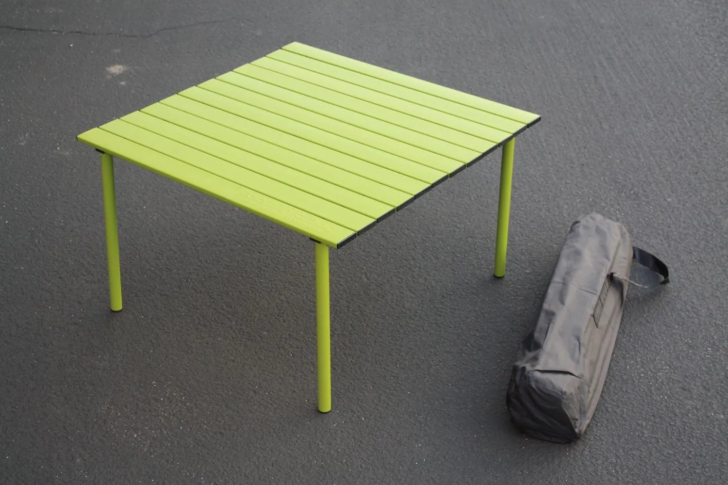 A2716G Low Aluminum Portable Table with Carrying Bag, Green