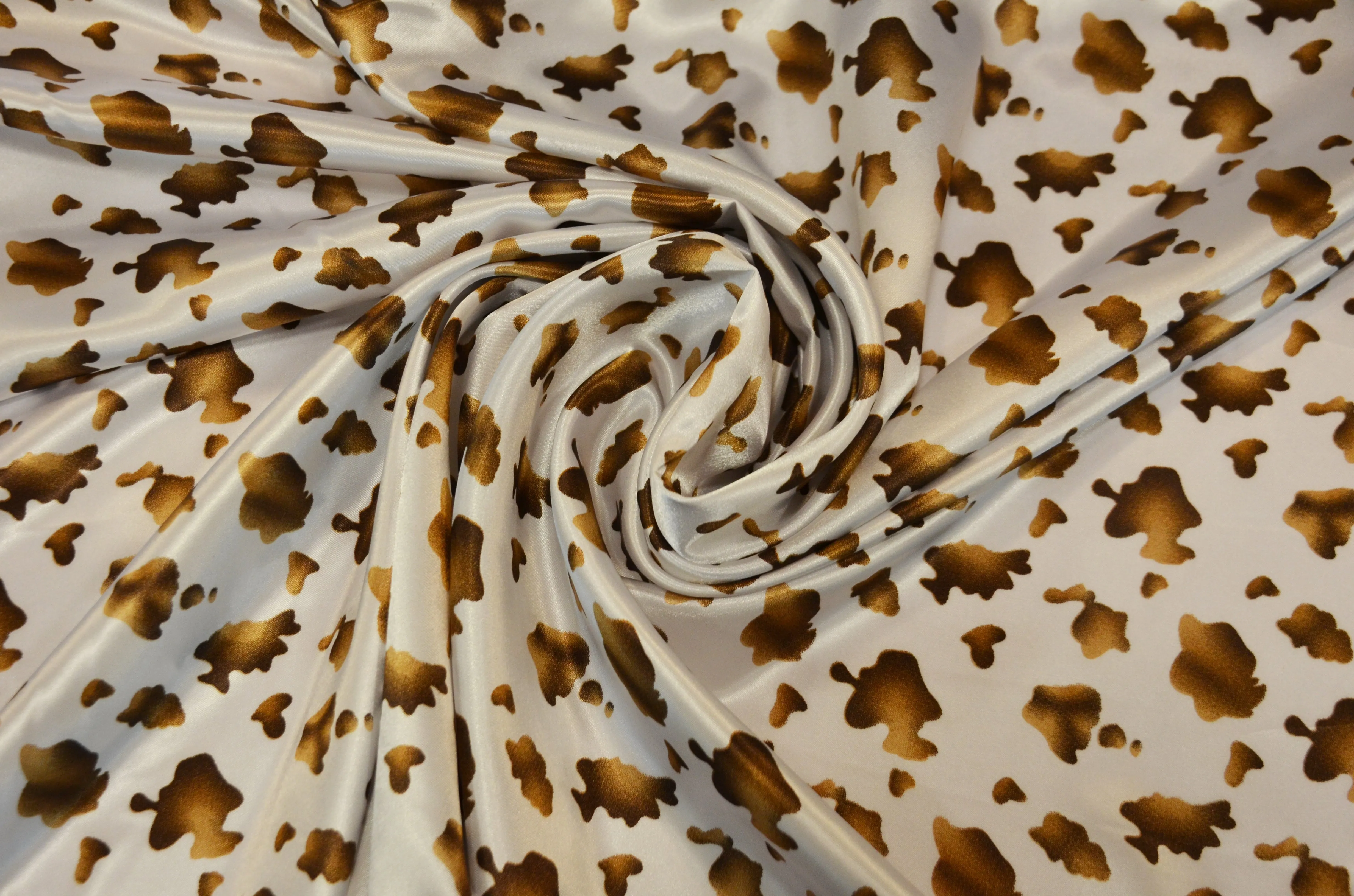 Calf Charmeuse Satin Table Runners | Two Colors | Satin Print |