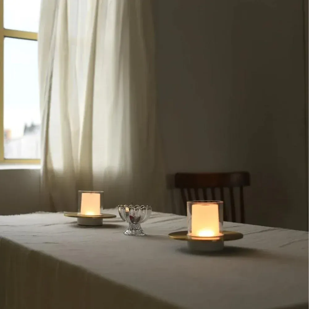 Candle-Inspired Portable Lamp