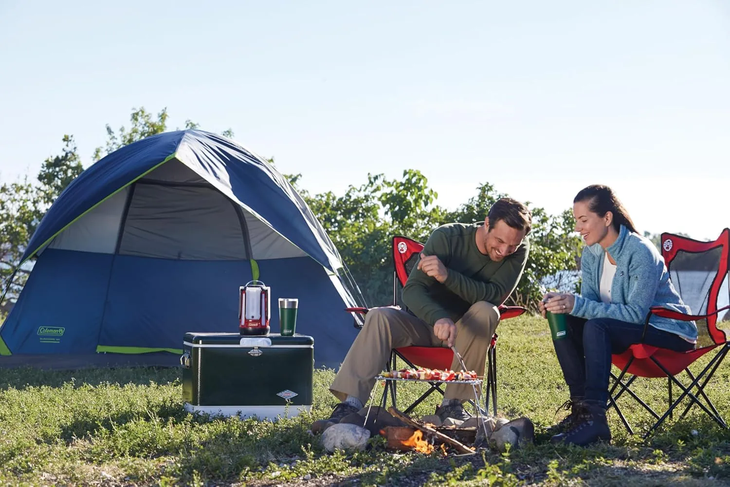Coleman Sundome 4-Person Tent with Rainfly, Weatherproof Tent Sets Up in 10 Mins