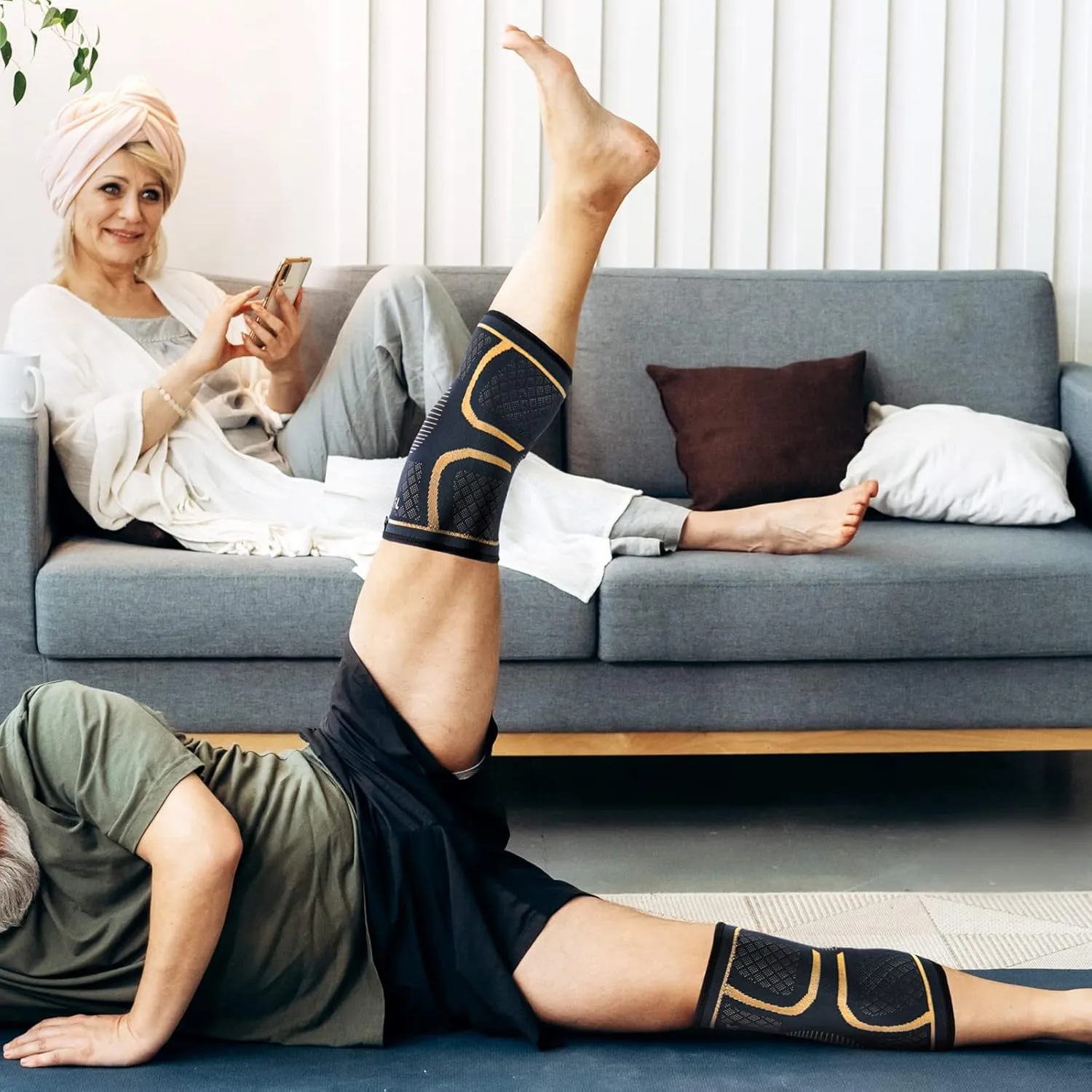 Copper Knee Braces for Men and Women (2 pack) -Knee Supports Copper Compression Knee Sleeve for Knee Pain, Arthritis, Running,Sports and Recovery Support (Medium)
