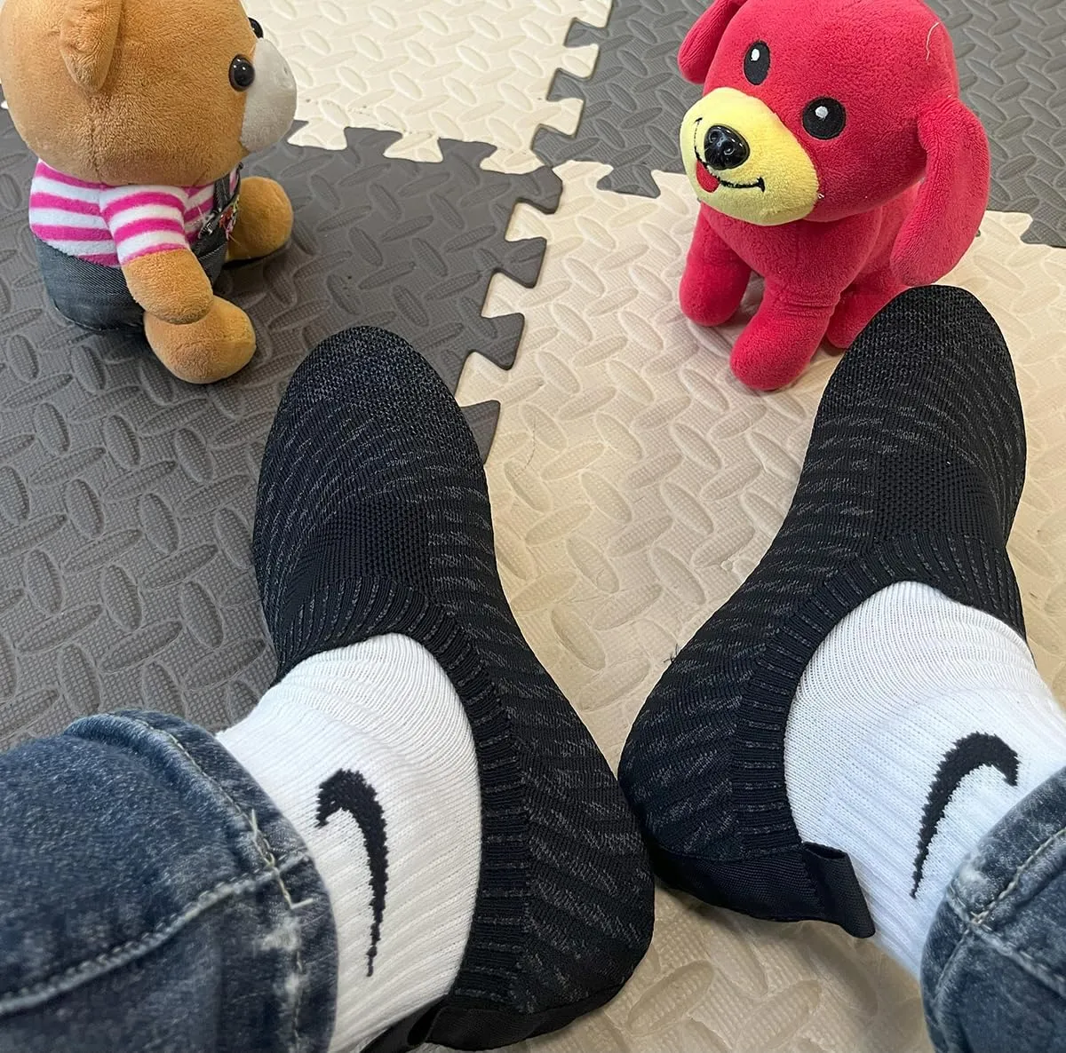 ditont Non-Slip Indoor House Slippers Lightweight Comfortable Grip House Home Shoes for Men Women