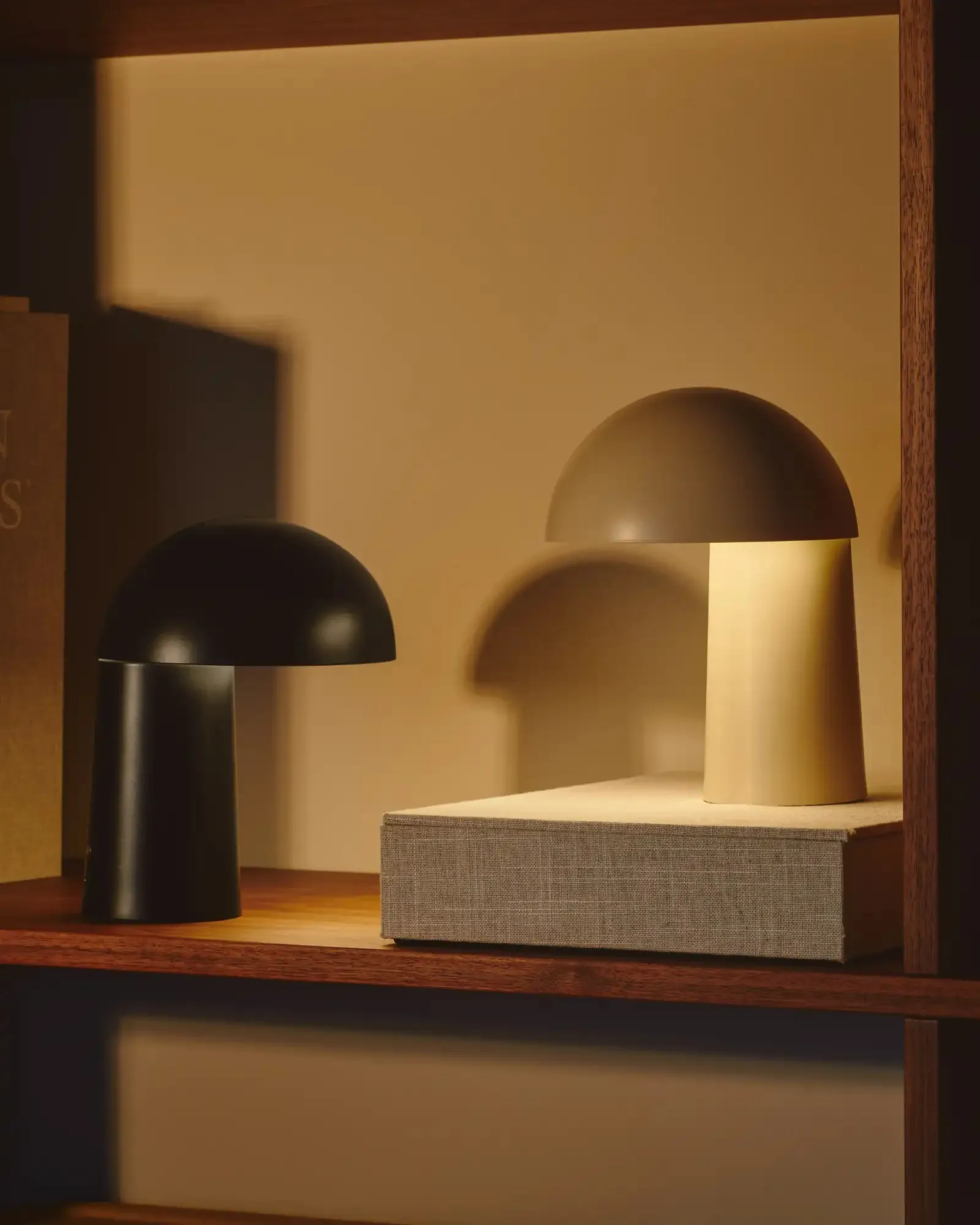 Faye Table Lamp