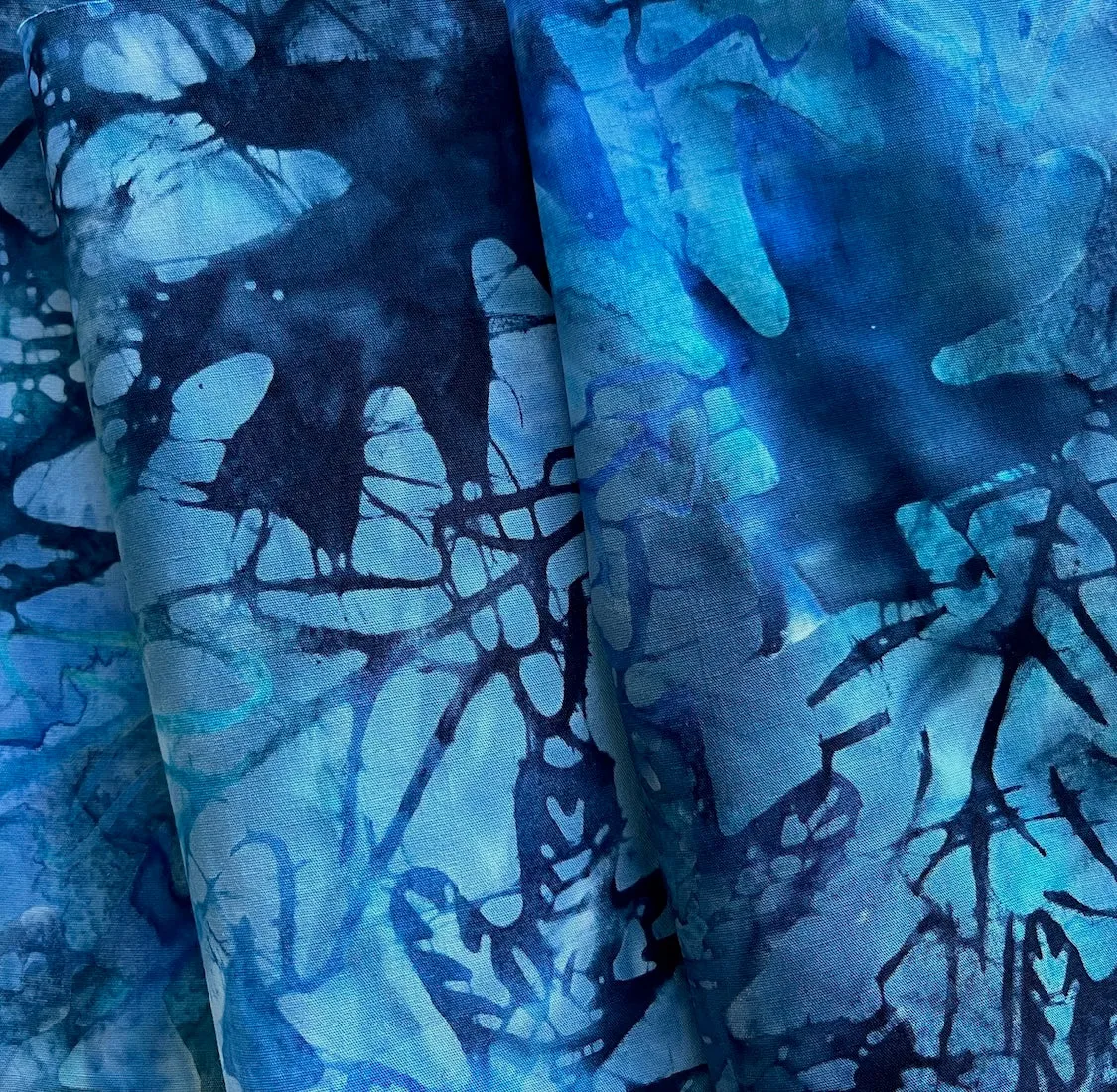 Floating Indigo Oak Leaves Cotton Batik (Made in Indonesia)
