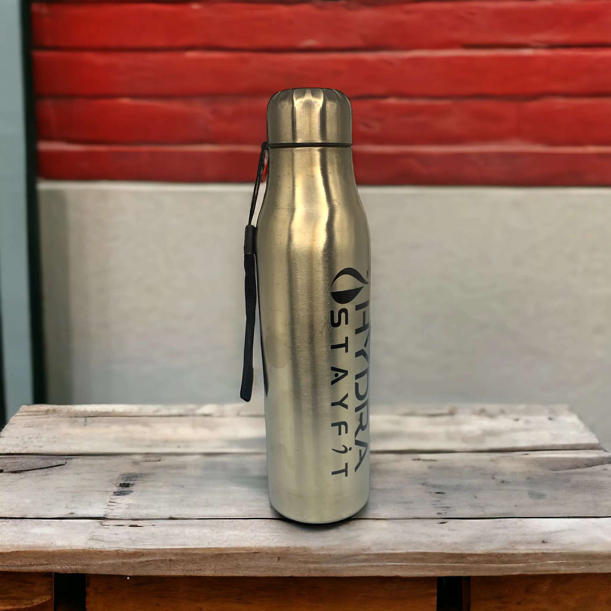 Hydra Steel Insulated Water Bottle: 900 ml