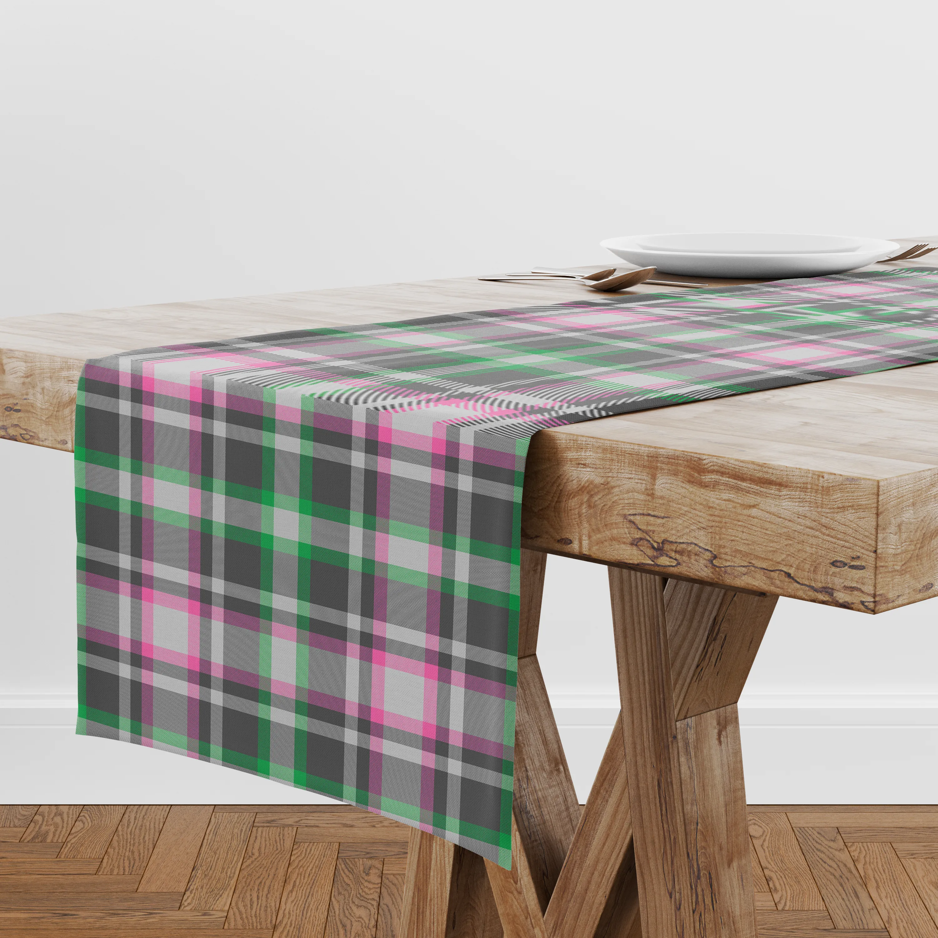 London Calling Runner - Lightweight Linen