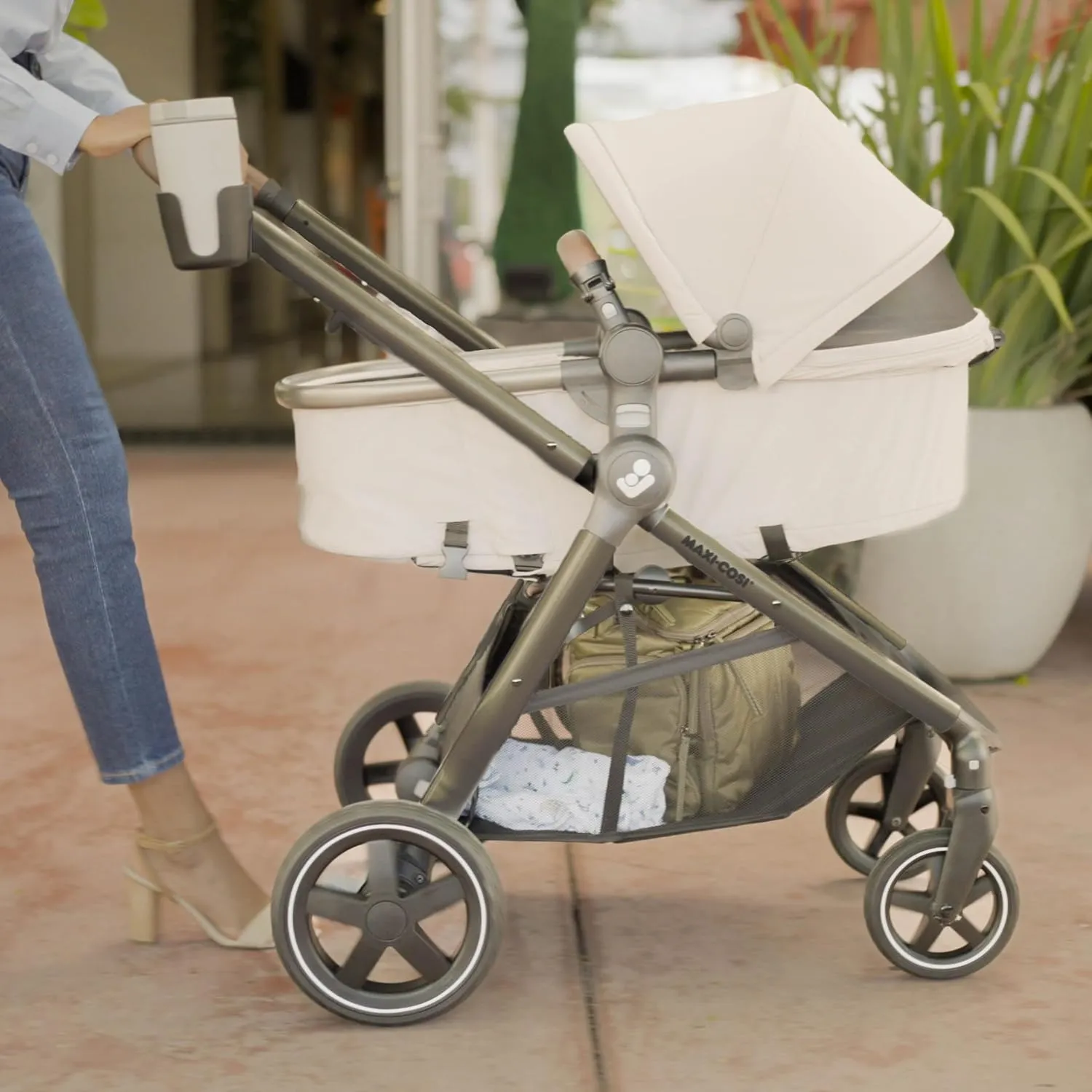 Maxi-Cosi Zelia™ Luxe 5-in-1 Modular - Baby Travel System Car Seat and Stroller, Infant Car Seat and Stroller Combo, Baby Car Seat and Stroller Combo in New Hope Grey