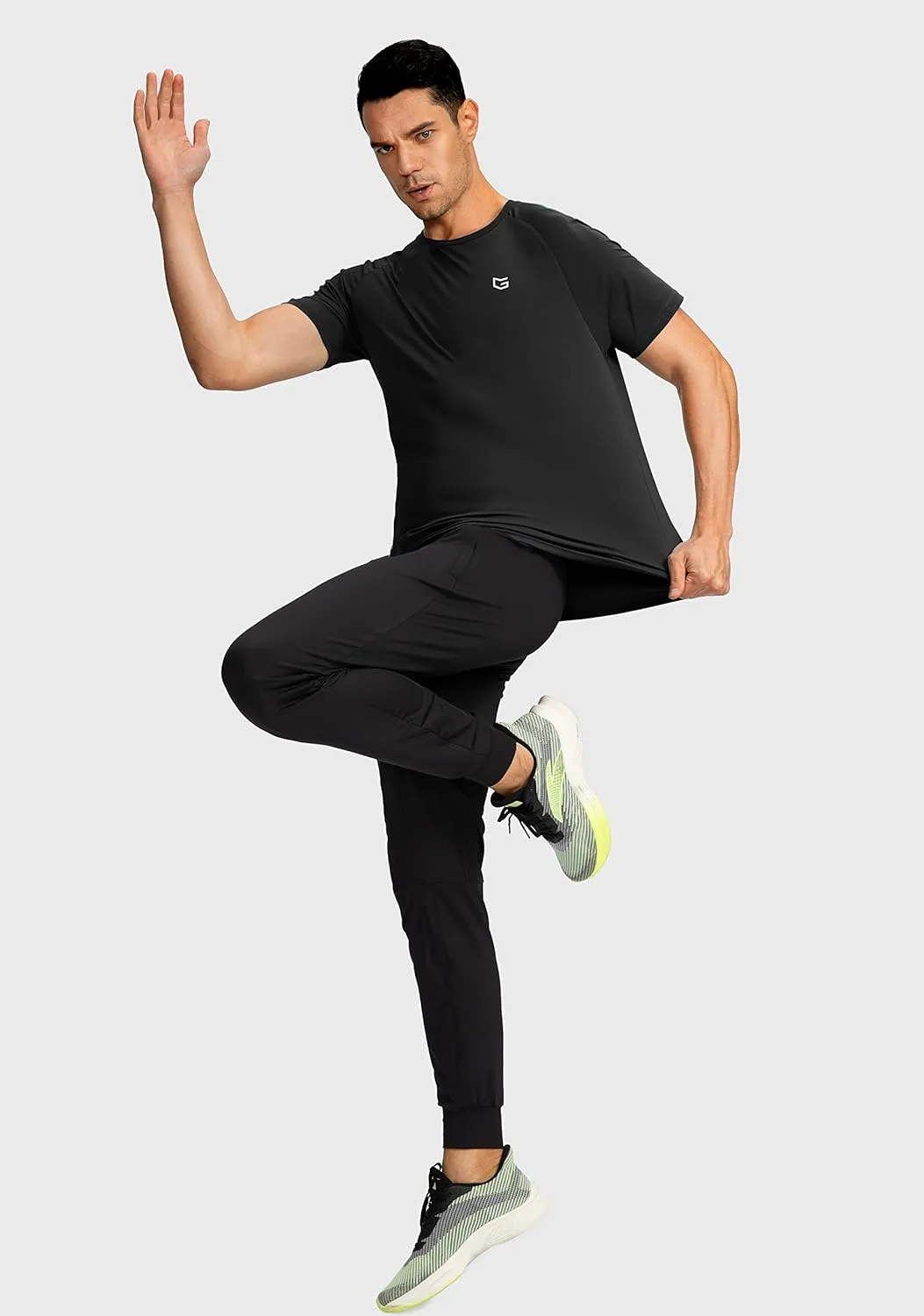 Men's Dry Fit Short Sleeve T-Shirt Crewneck Lightweight Tee Shirts for Men Workout Athletic Casual