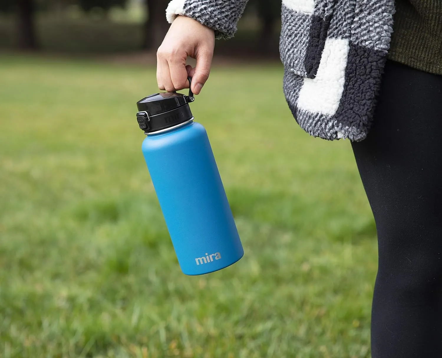 MIRA 32 oz Insulated Water Bottle - Stainless Steel Thermos with One-Touch Quick-Open Spout - Double Wall Hot & Cold (24Hr Cold/12Hr Hot) - Hawaiian Blue