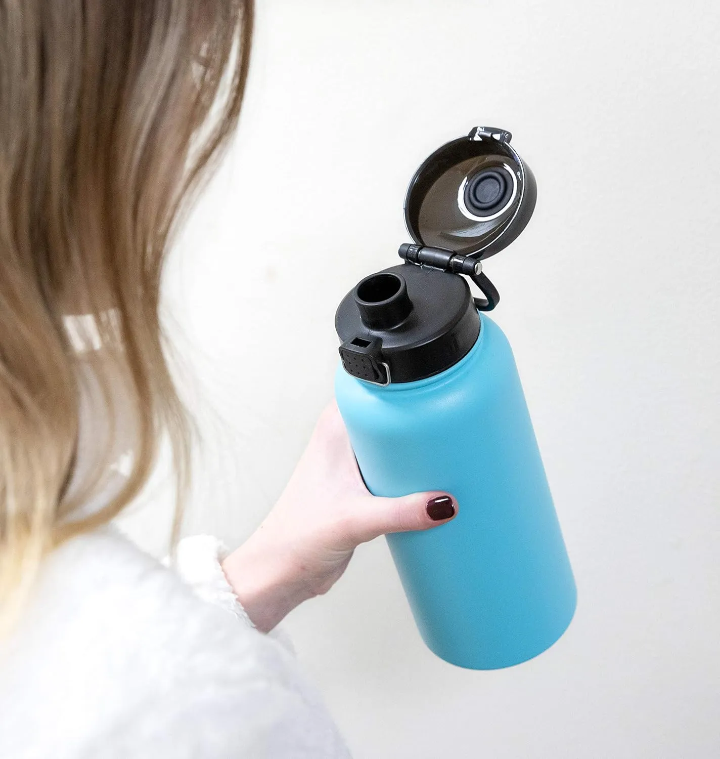 MIRA 32 oz Insulated Water Bottle - Stainless Steel Thermos with One-Touch Quick-Open Spout - Double Wall Hot & Cold (24Hr Cold/12Hr Hot) - Hawaiian Blue