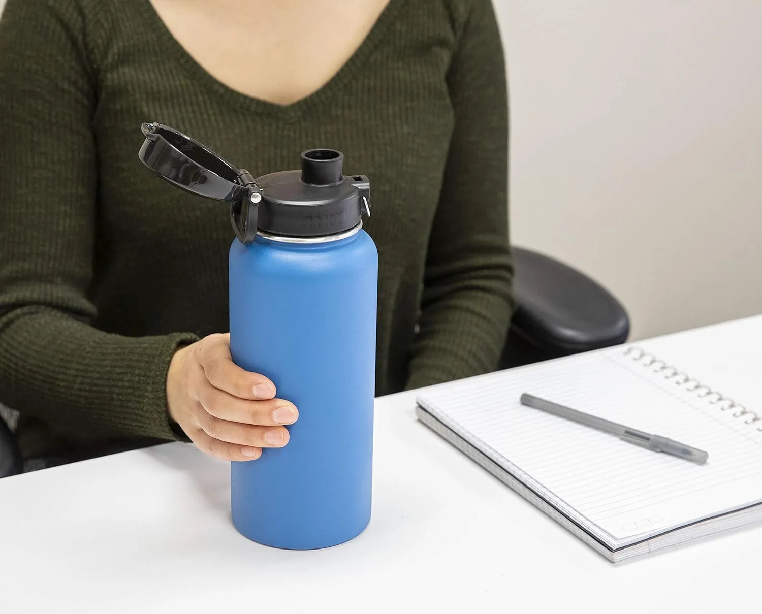 MIRA 32 oz Insulated Water Bottle - Stainless Steel Thermos with One-Touch Quick-Open Spout - Double Wall Hot & Cold (24Hr Cold/12Hr Hot) - Hawaiian Blue