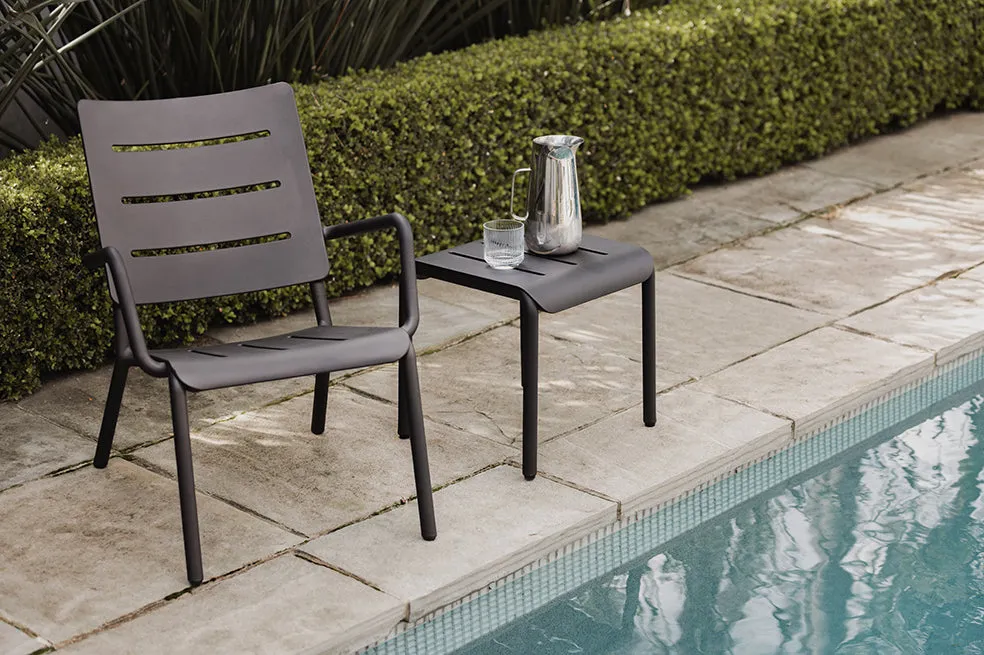 Otto outdoor side table black
