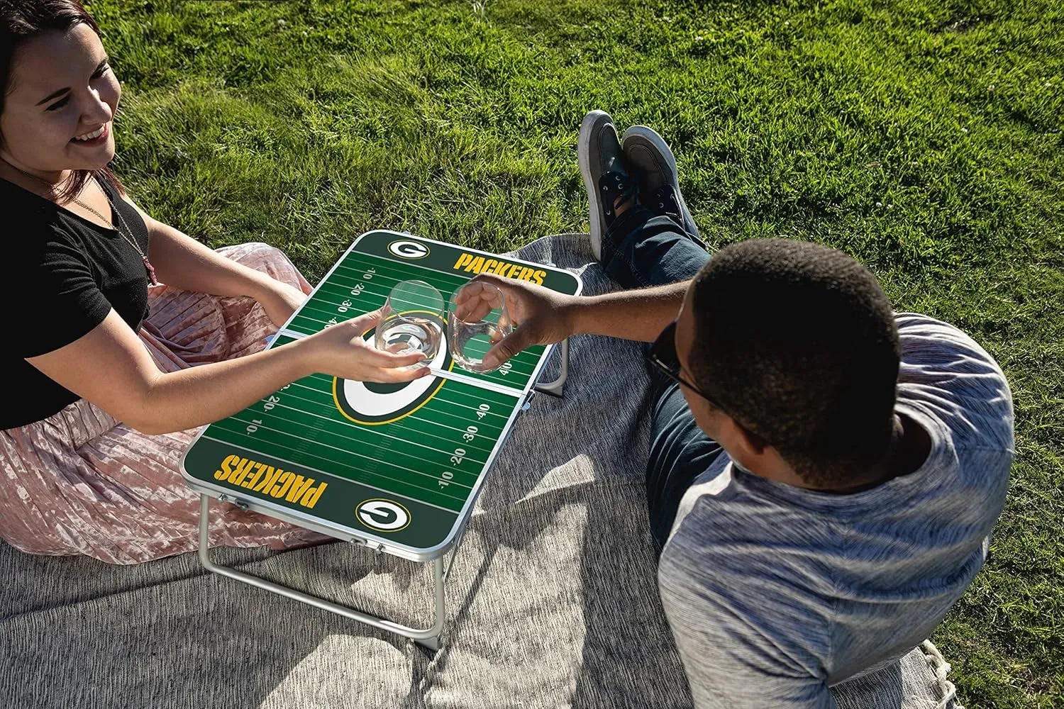 PICNIC TIME NFL Concert Mini Portable Table, Small Folding Table, Mini Picnic Table