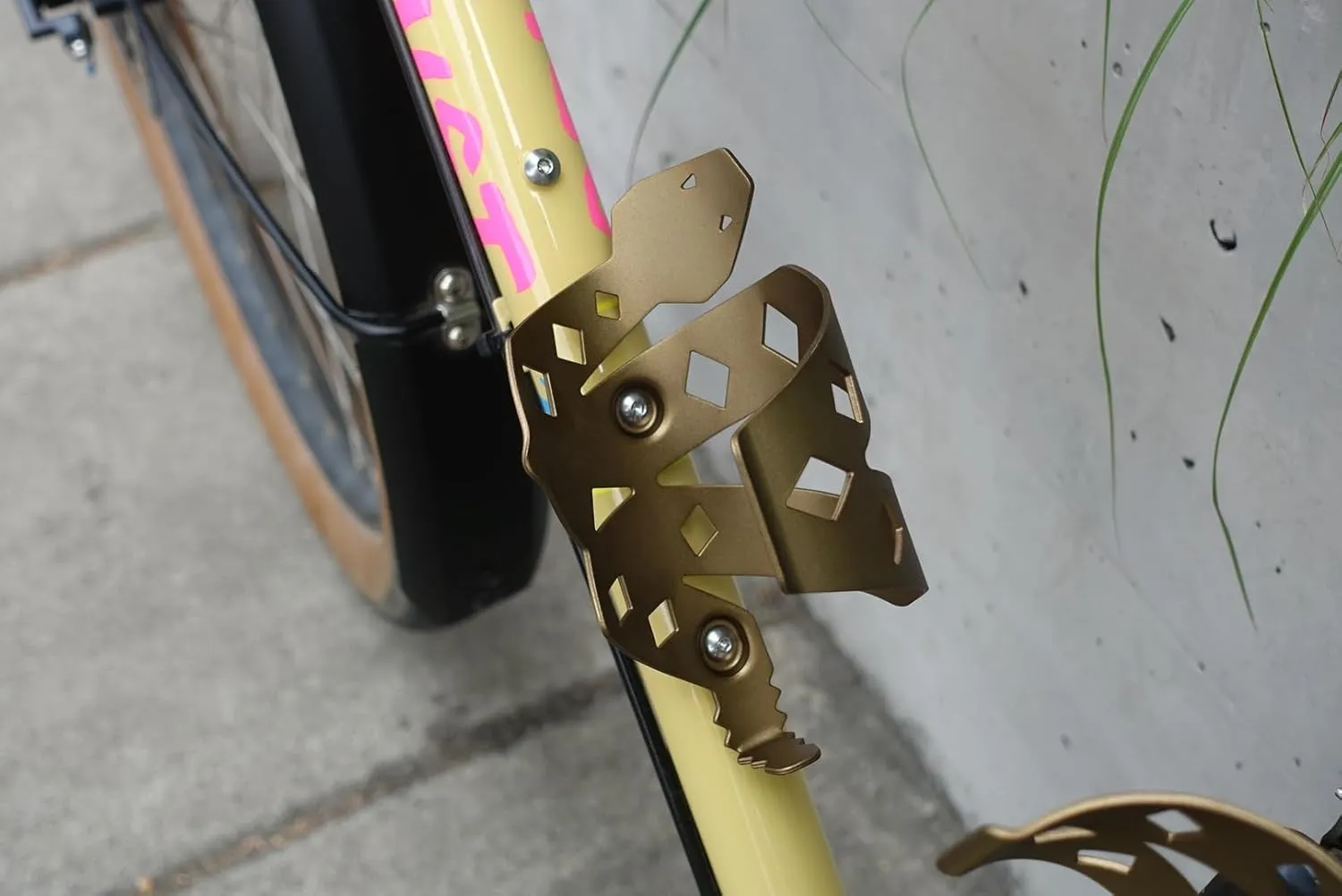 Portland Design Works Water Bottle Cage - Lightweight Water Bottle Holder for Bikes, RATTLESNEK KEJ - Desert Gold - Left Opening