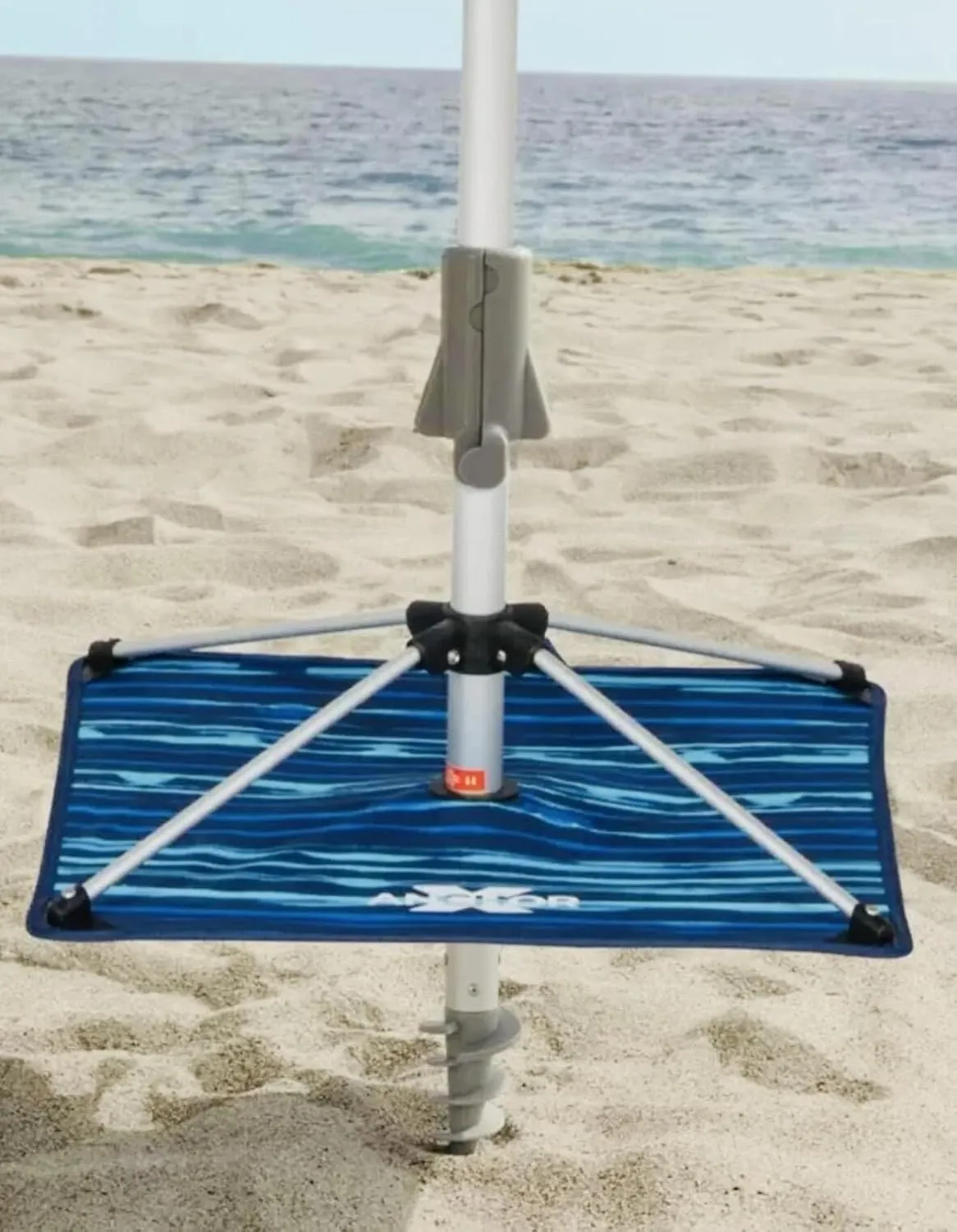 T0MMY BAHAMA 8 ft Beach Umbrella with wind vent and sand anchor