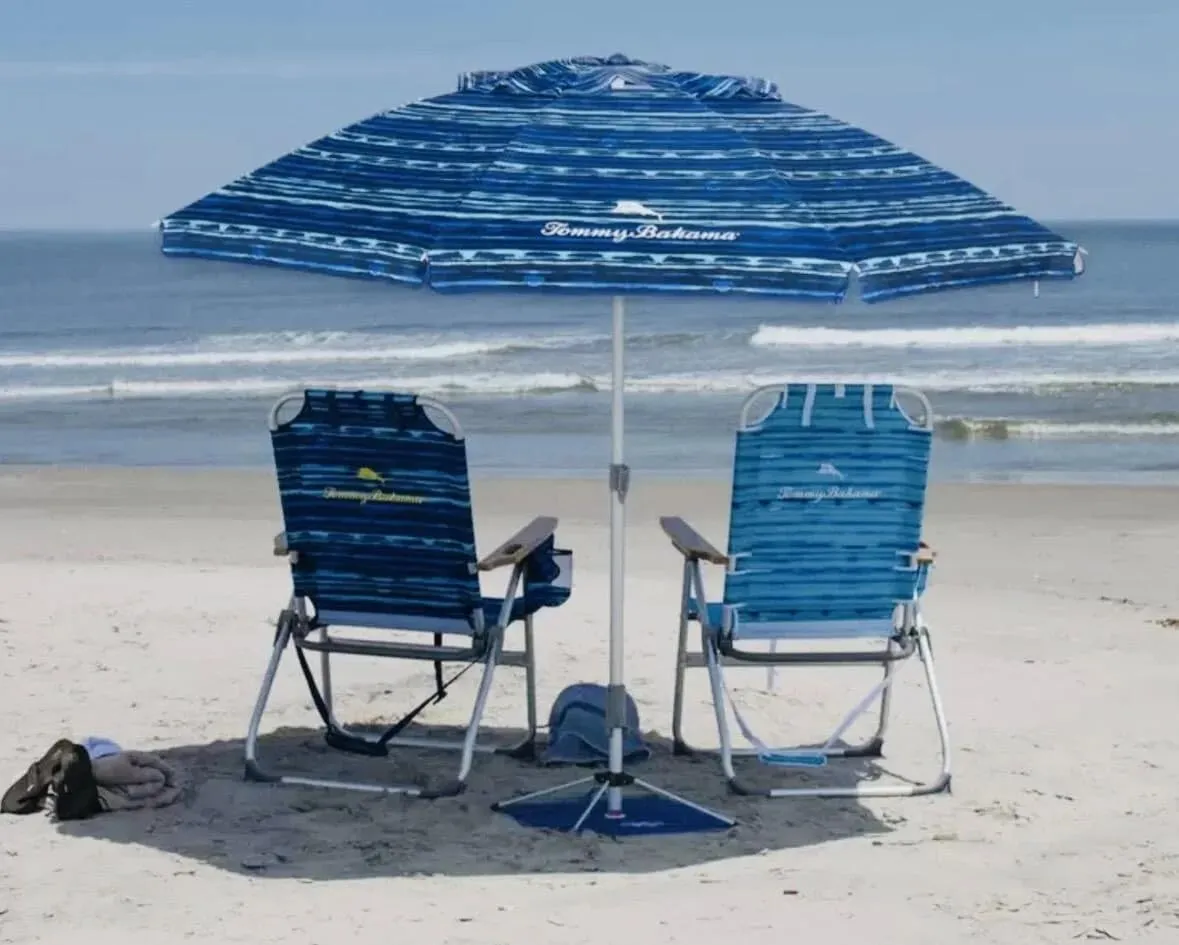 T0MMY BAHAMA 8 ft Beach Umbrella with wind vent and sand anchor