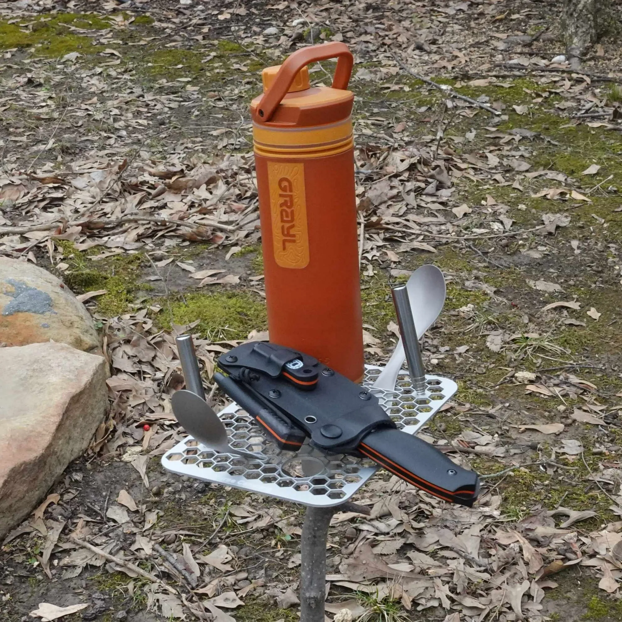 Worker Bee Table | Ultralight Table for Hiking and Camping